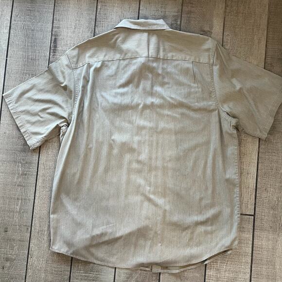 Wrangler Khaki Short Sleeve Button Down Shirt XL Utility Pockets Cotton Blend - Picture 2 of 9